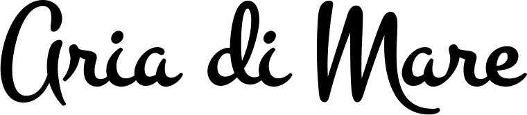 Vorschau des Bootsnamens "Aria di Mare" als Schriftzug für "Bootsbeschriftung Klassisch 81"