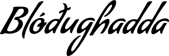 Vorschau des Bootsnamens "Blóðughadda" als Schriftzug für "Bootsbeschriftung Klassisch 57"