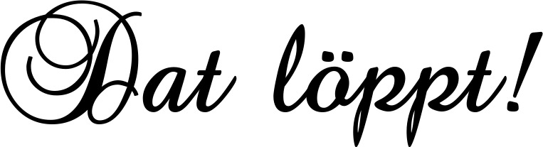 Vorschau des Bootsnamens "Dat löppt!" als Schriftzug für "Bootsbeschriftung Klassisch 02-A"