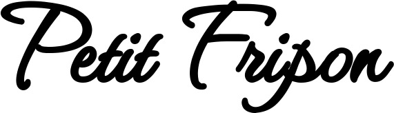 Vorschau des Bootsnamens "Petit Fripon" als Schriftzug für "Bootsbeschriftung Klassisch 111"