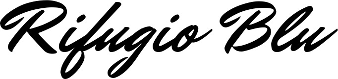 Vorschau des Bootsnamens "Rifugio Blu" als Schriftzug für "Bootsbeschriftung Klassisch 82"