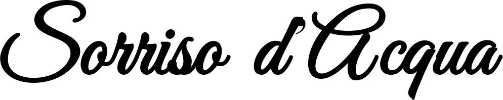 Vorschau des Bootsnamens "Sorriso d’Acqua" als Schriftzug für "Bootsbeschriftung Klassisch 68"