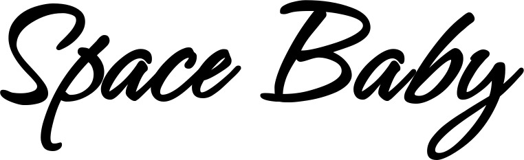 Vorschau des Bootsnamens "Space Baby" als Schriftzug für "Bootsbeschriftung Klassisch 71"